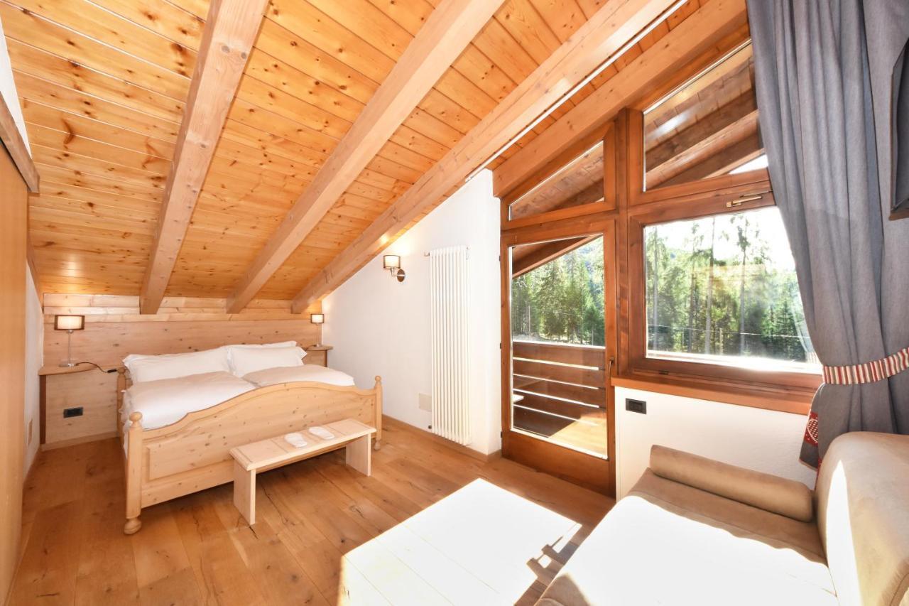 Lo Chalet Delle Ville Varena Exterior foto